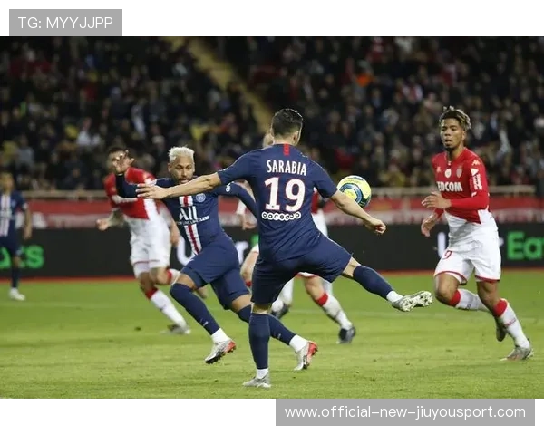 巴黎圣日耳曼防线前压效果显著